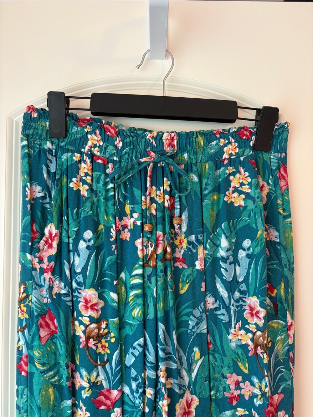 Jane and Delancey Teal Tropical Floral Pants Size Medium - Picture 3 of 7
